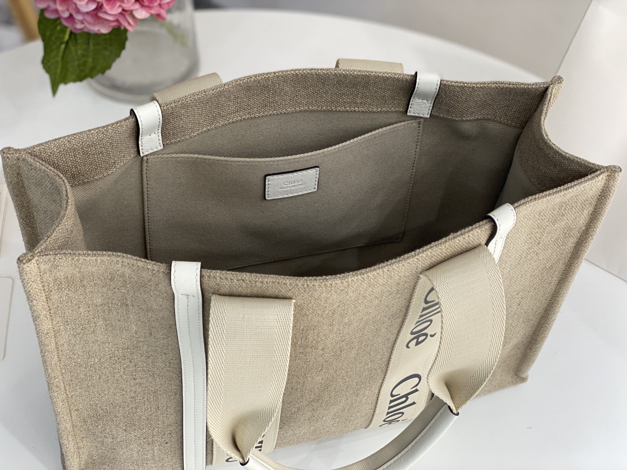 Chloe Large Woody Tote Bag In Linen 